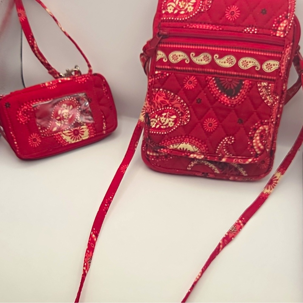 Vera Bradley Red Paisley Crossbody Bag w/ Wristlet Zip Pouch, Pockets